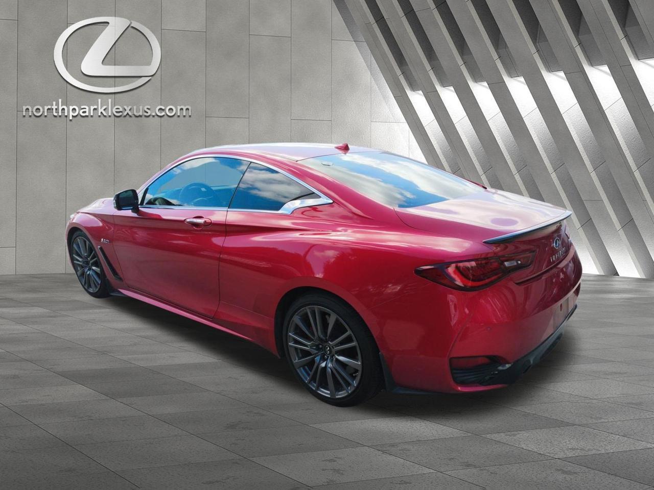 2017 INFINITI Q60 Red Sport 400