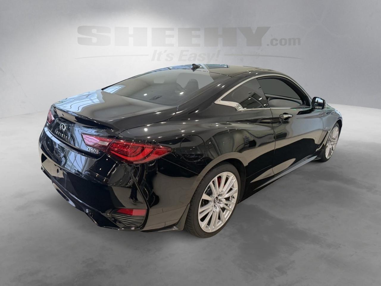 2017 INFINITI Q60 Red Sport 400 Annapolis MD