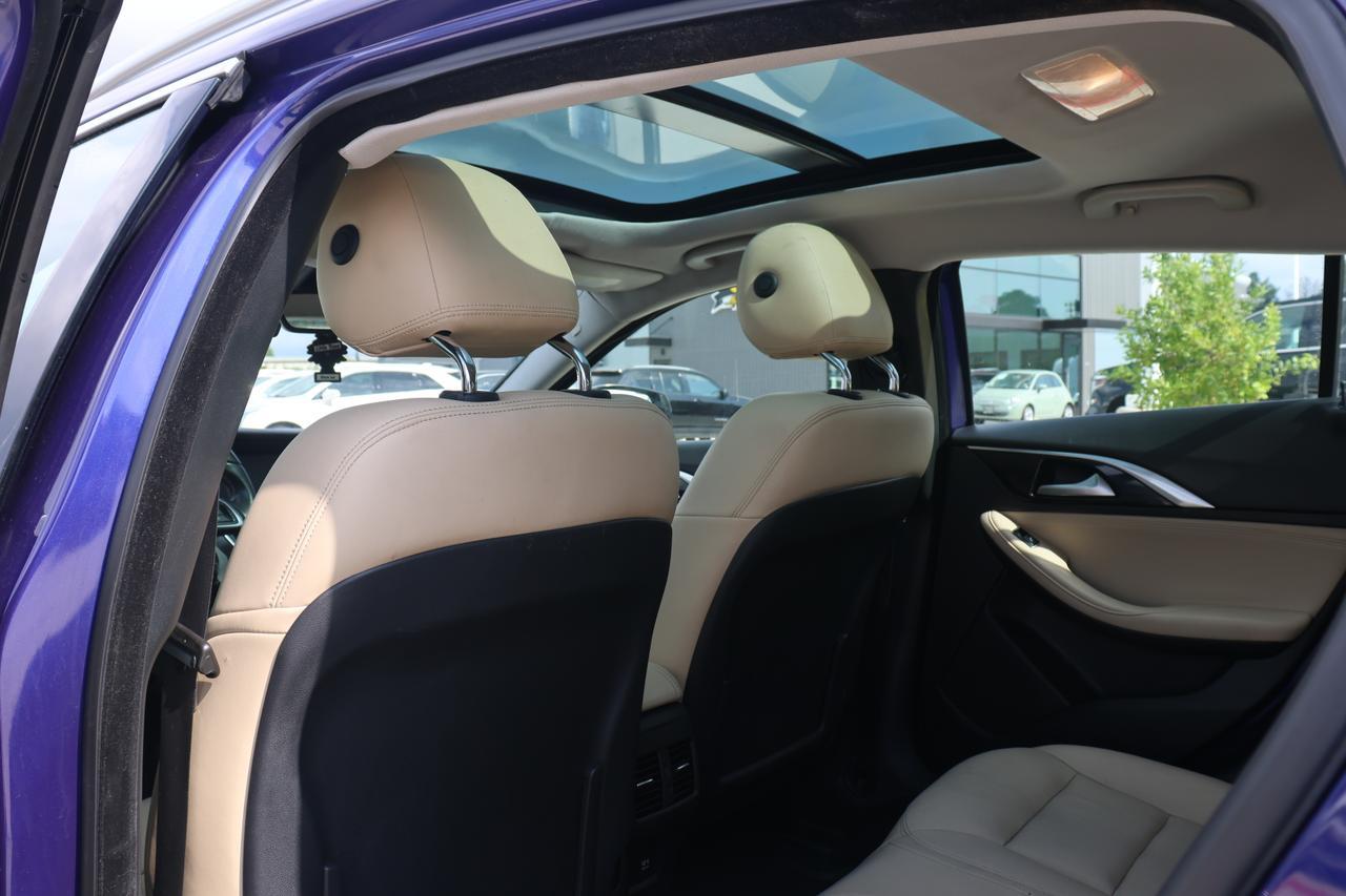 2017 INFINITI QX30 BASE Houston TX