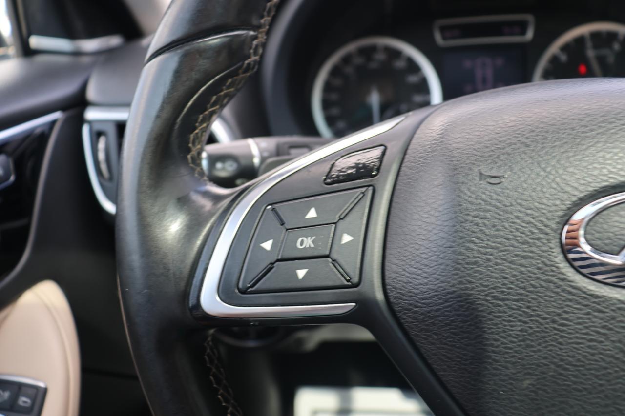 2017 INFINITI QX30 BASE Houston TX