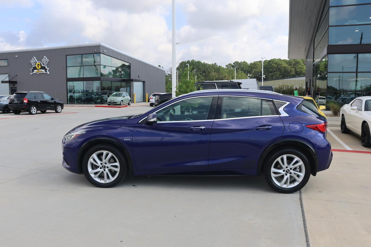 2017 INFINITI QX30 BASE Houston TX