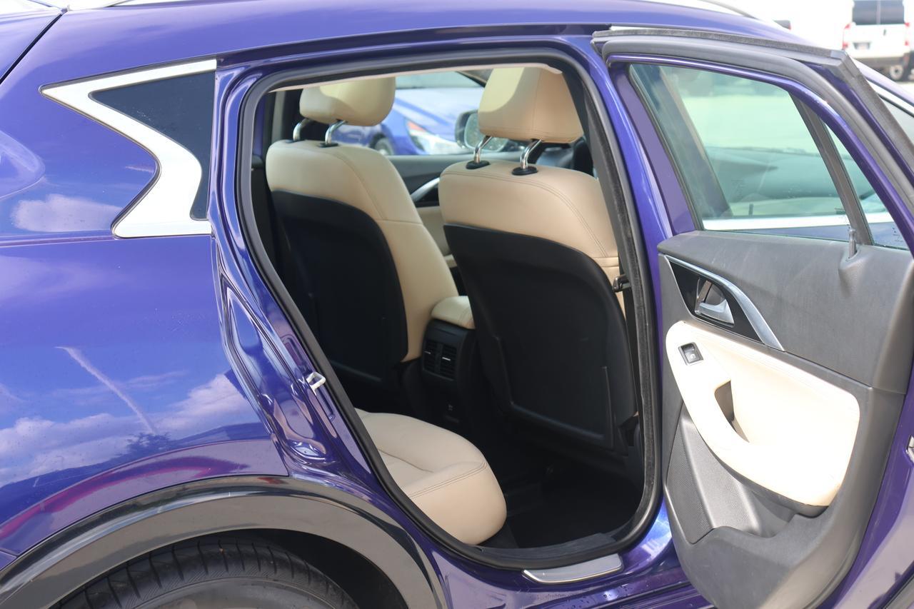 2017 INFINITI QX30 BASE Houston TX