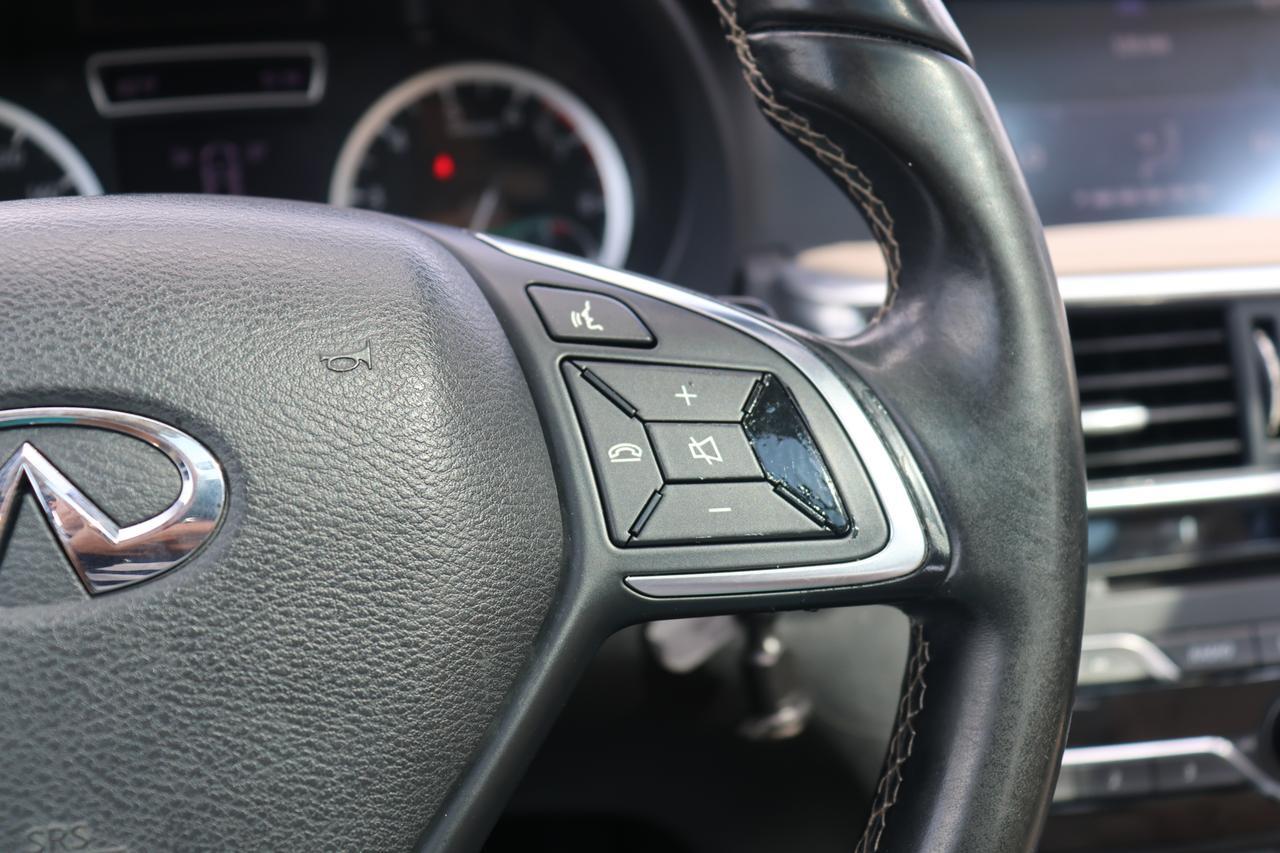 2017 INFINITI QX30 BASE Houston TX