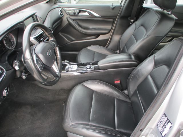 2017 INFINITI QX30 Luxury Florence KY