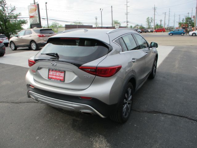 2017 INFINITI QX30 Luxury Florence KY