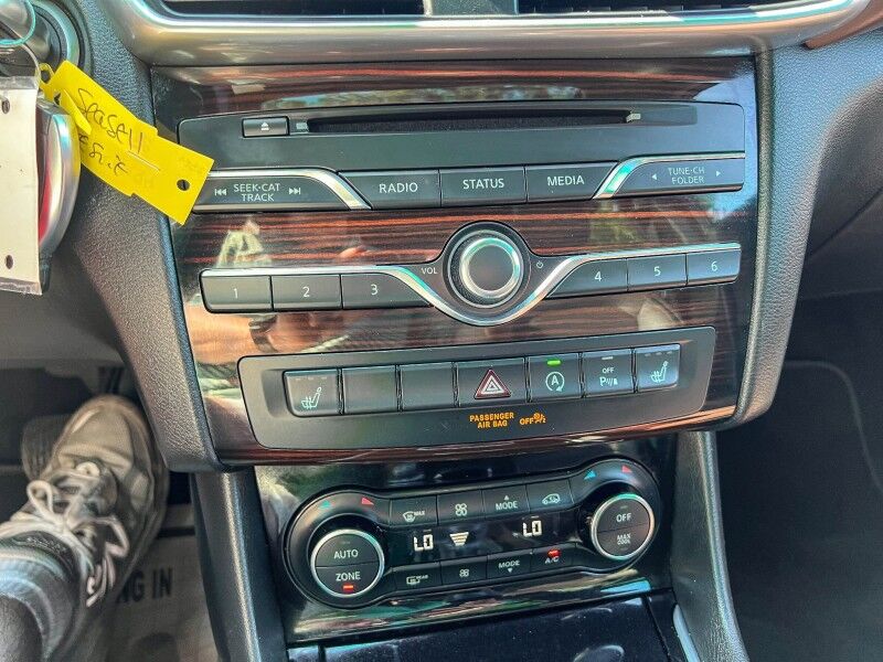 2017 INFINITI QX30 Luxury Wilmington NC