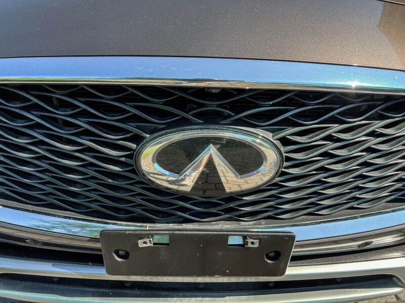 2017 INFINITI QX30 Luxury Wilmington NC