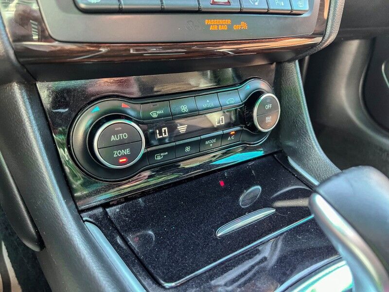 2017 INFINITI QX30 Luxury Wilmington NC