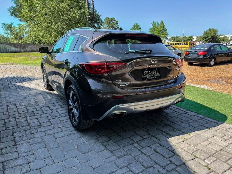2017 INFINITI QX30 Luxury Wilmington NC