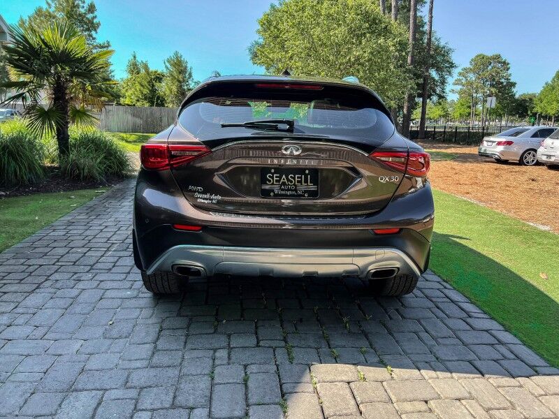 2017 INFINITI QX30 Luxury Wilmington NC