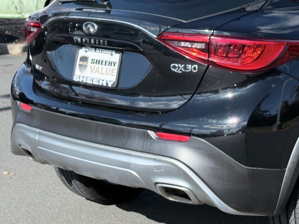 2017 INFINITI QX30 Luxury Springfield VA