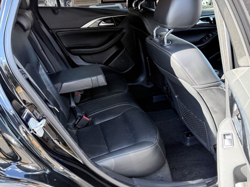 2017 INFINITI QX30 Luxury Springfield VA