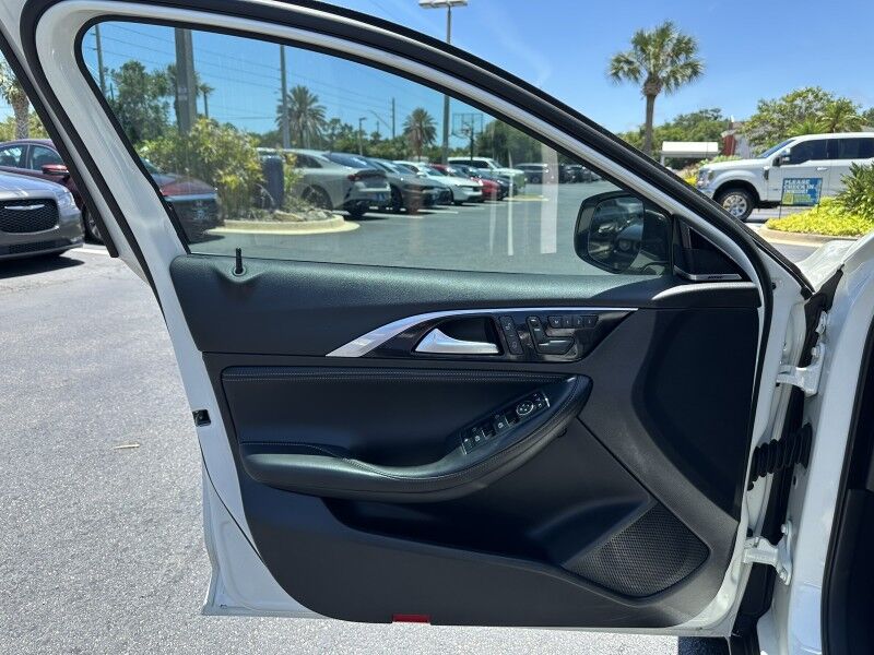 2017 INFINITI QX30 Premium Jacksonville FL
