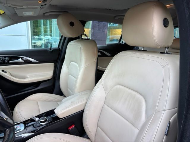 2017 INFINITI QX30 Premium Jacksonville FL