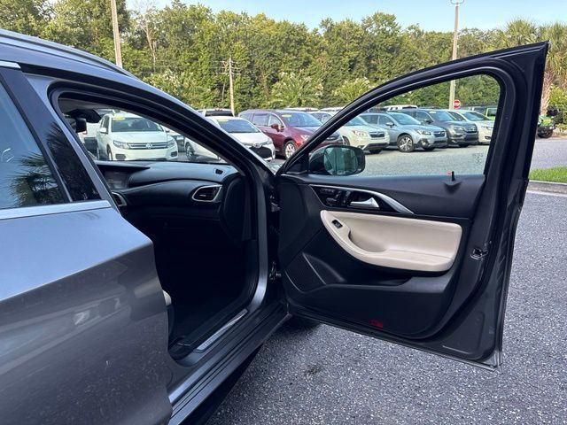 2017 INFINITI QX30 Premium Jacksonville FL