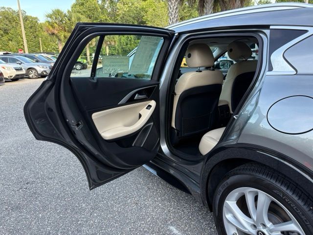 2017 INFINITI QX30 Premium Jacksonville FL