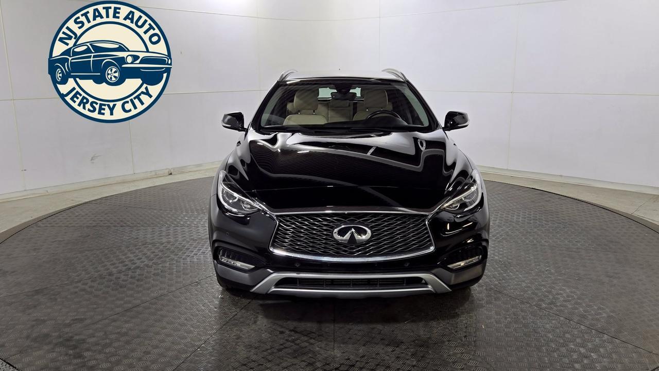 2017 INFINITI QX30