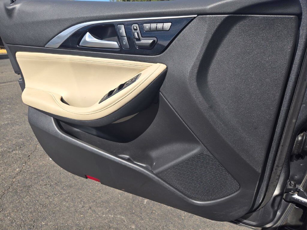 2017 INFINITI QX30 Premium Roseville CA
