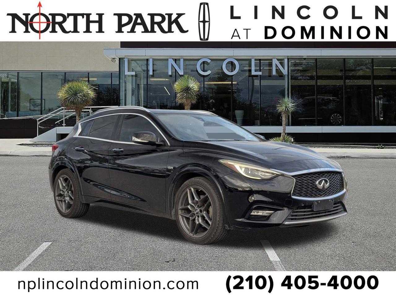 2017 INFINITI QX30 Premium