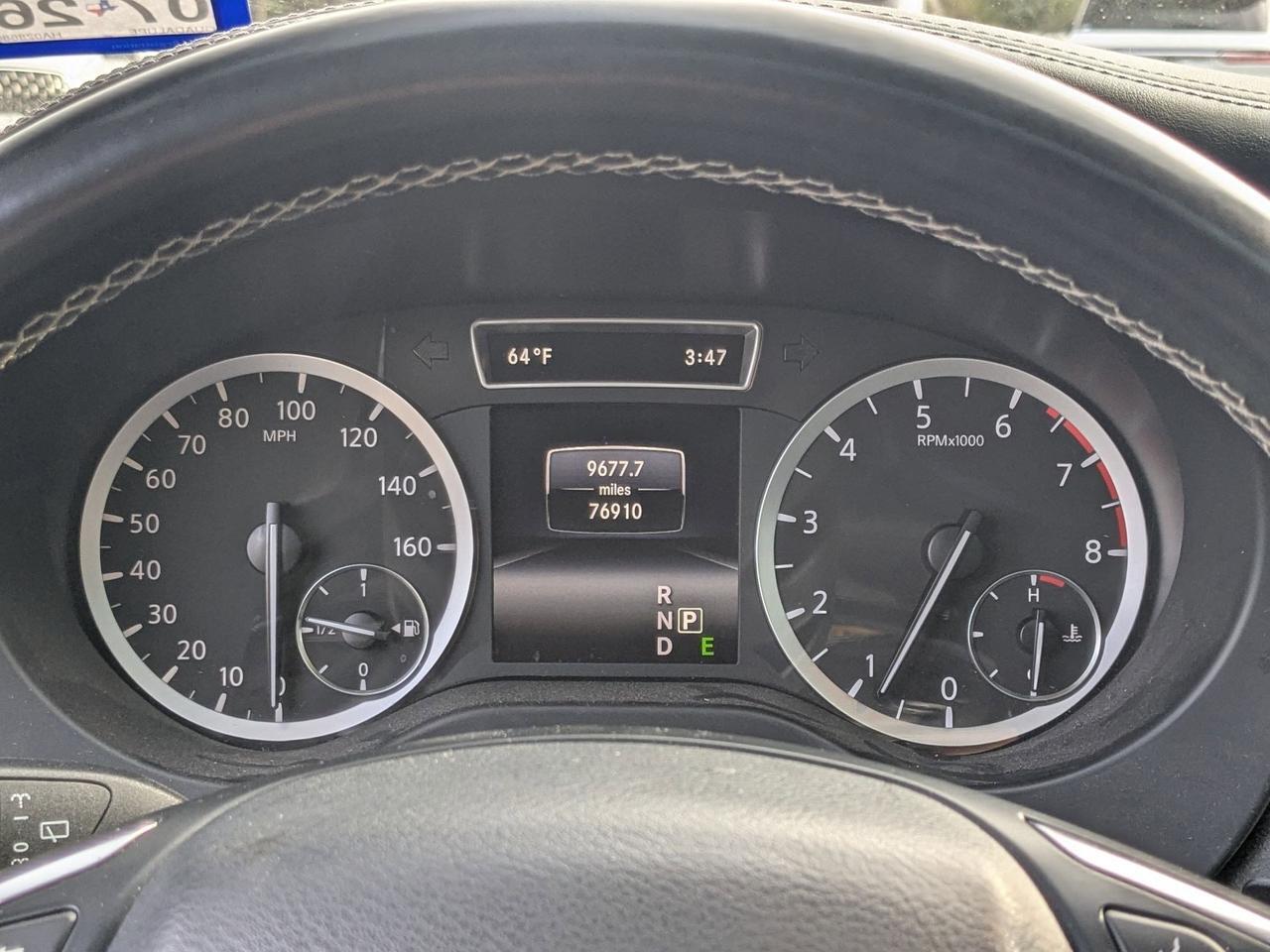 2017 INFINITI QX30 Premium