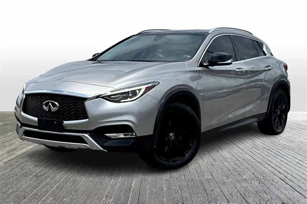 2017 INFINITI QX30