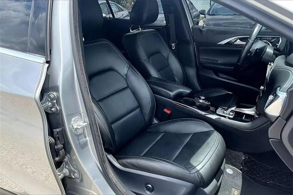 2017 INFINITI QX30 Premium Sport Utility 4D Maitland FL