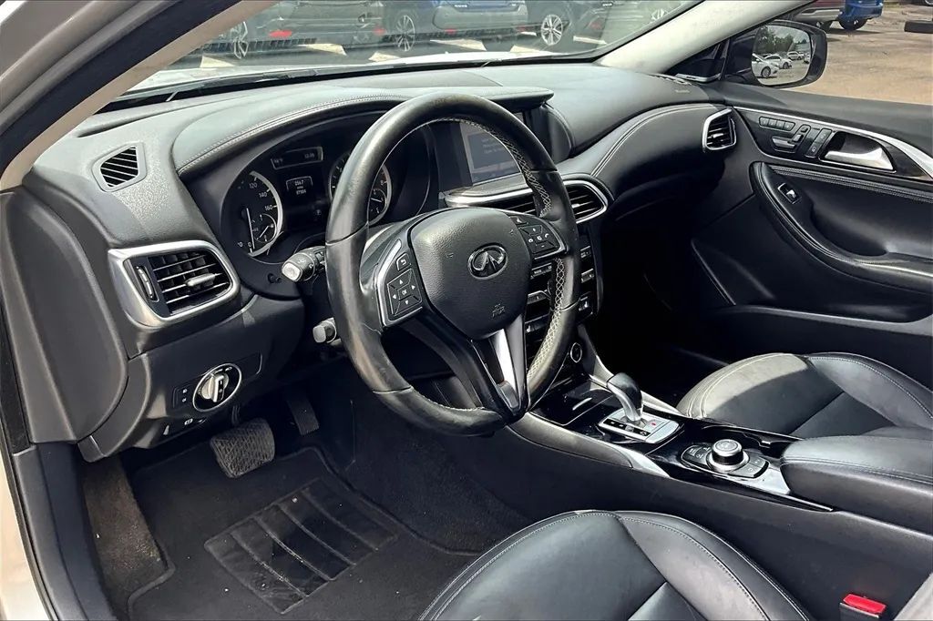 2017 INFINITI QX30 Premium Sport Utility 4D Maitland FL