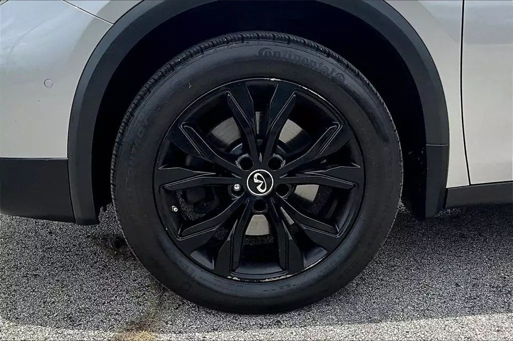2017 INFINITI QX30 Premium Sport Utility 4D Maitland FL