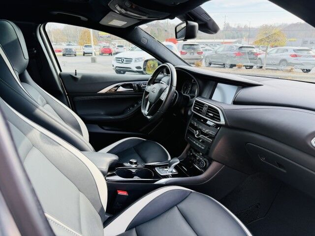 2017 INFINITI QX30 Sport Conover NC