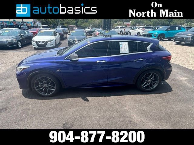 2017 INFINITI QX30 Sport