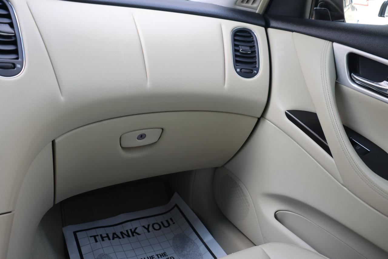 2017 INFINITI QX50 Houston TX