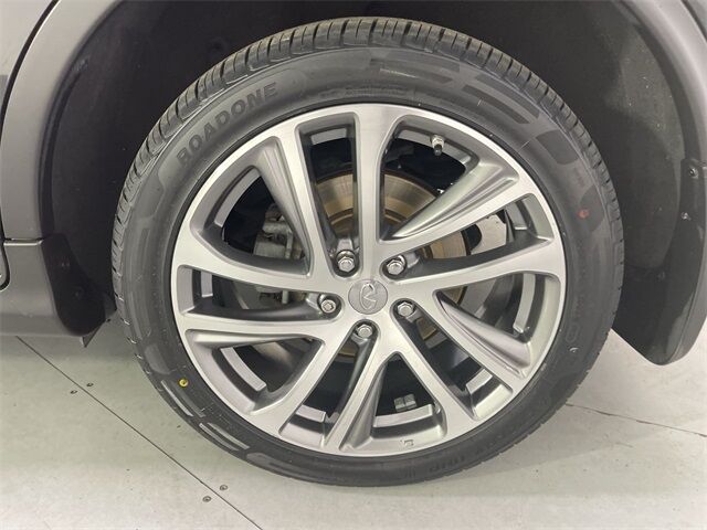 2017 Infiniti QX50 Base photo 2