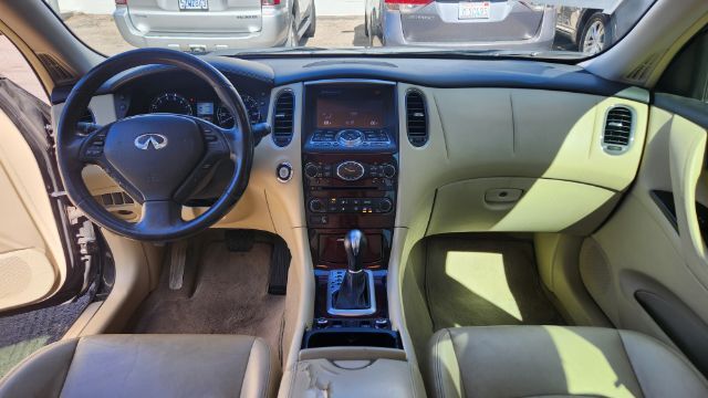 2017 INFINITI QX50 Base Sandy UT