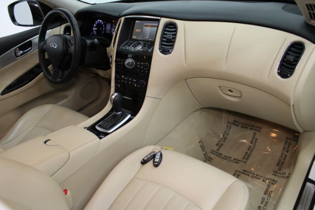 2017 INFINITI QX50 Premium Chantilly VA