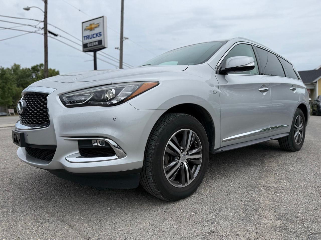 2017 INFINITI QX60 Base