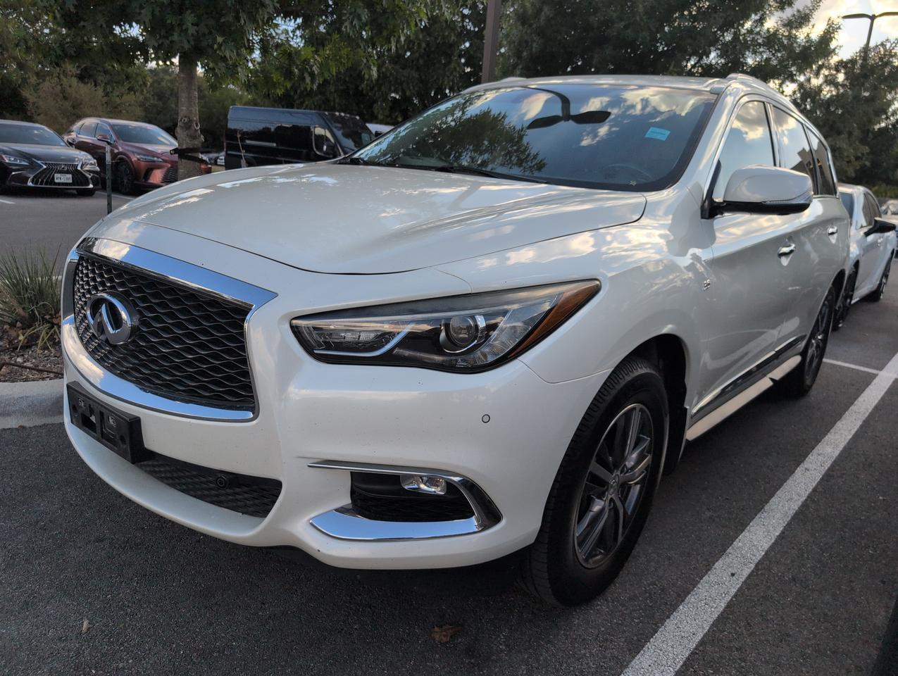 2017 INFINITI QX60 Base