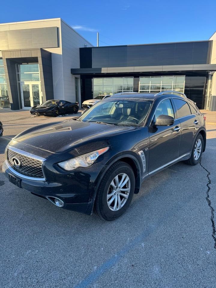 2017 INFINITI QX70 Base