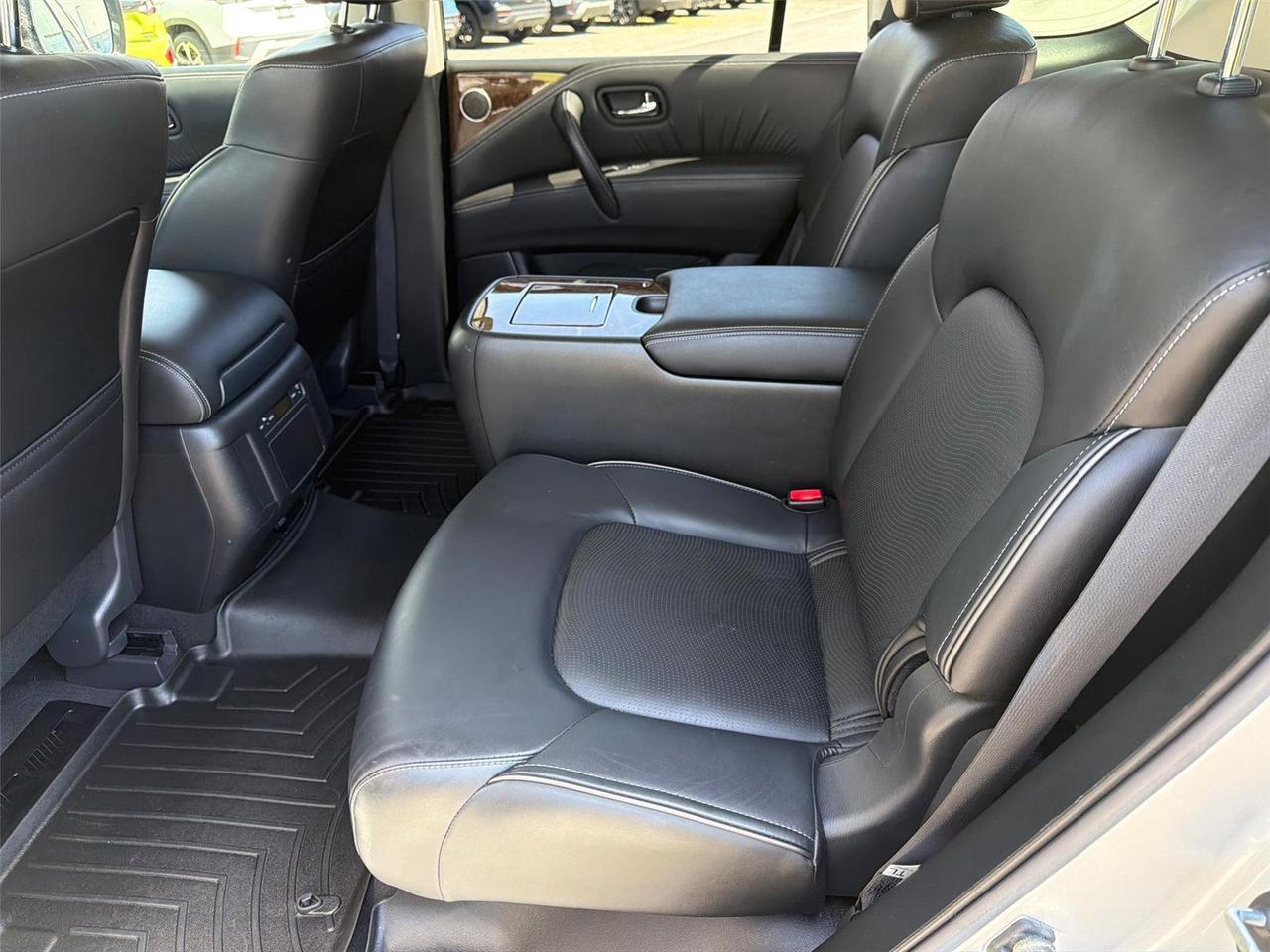 2017 INFINITI QX80 4DR AWD Hagerstown MD