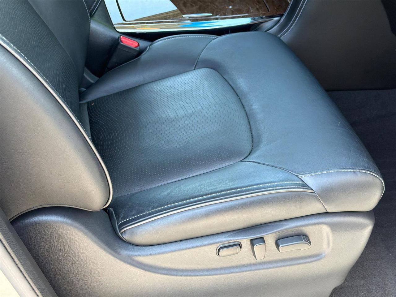 2017 INFINITI QX80 4DR AWD Hagerstown MD