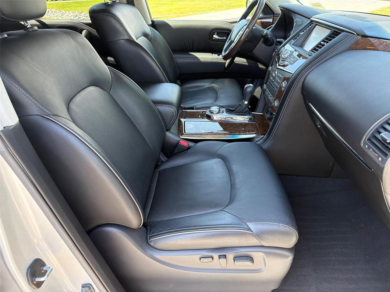2017 INFINITI QX80 4DR AWD Hagerstown MD