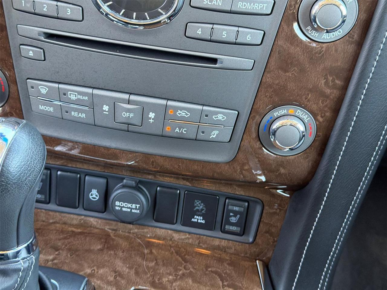 2017 INFINITI QX80 4DR AWD Hagerstown MD