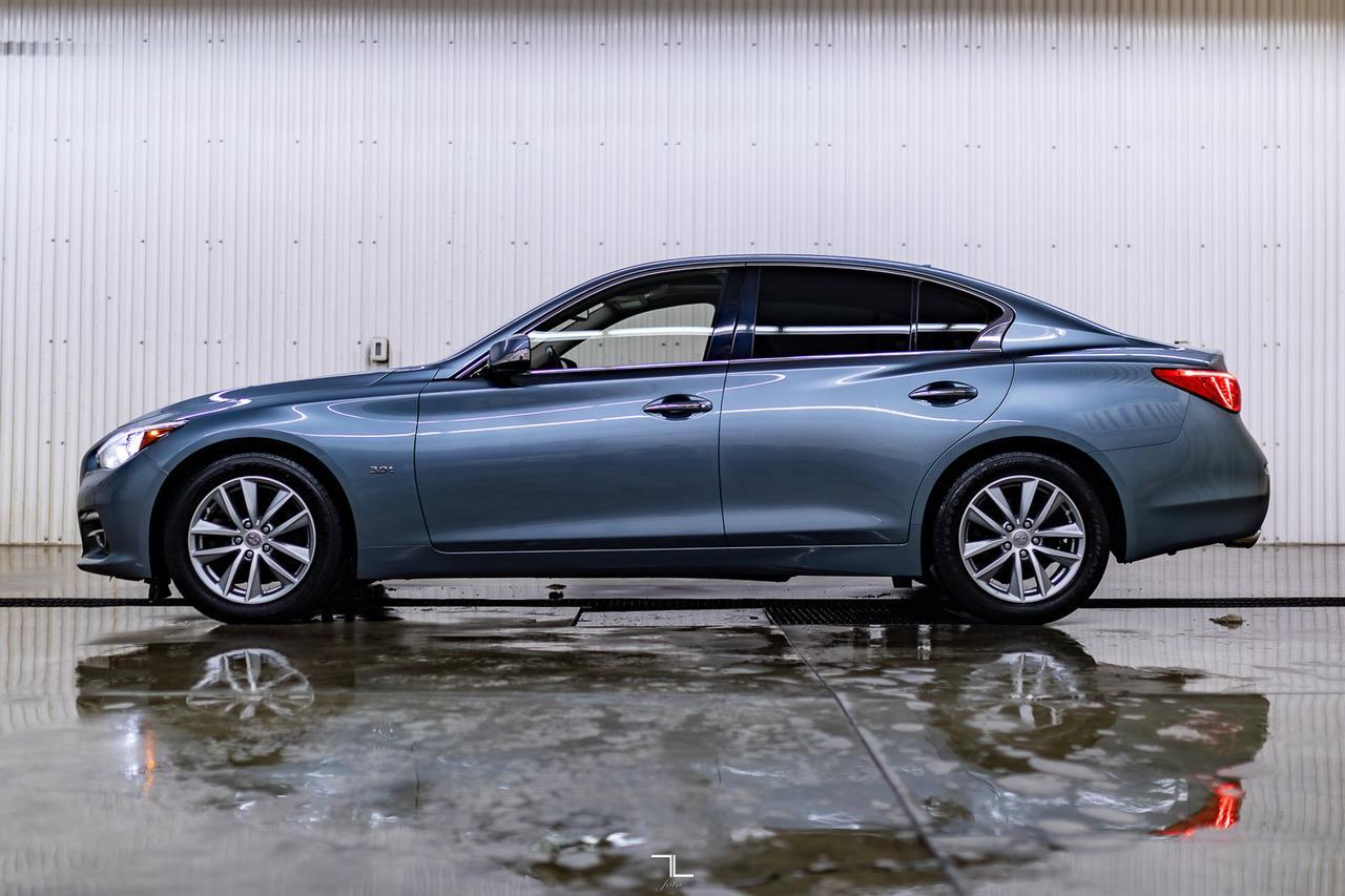 2017 Infiniti Q50 AWD 3.0T Premium Edition Leather Roof Nav Red Deer AB
