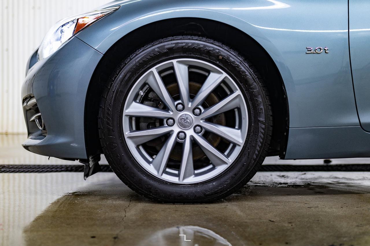 2017 Infiniti Q50 AWD 3.0T Premium Edition Leather Roof Nav Red Deer AB