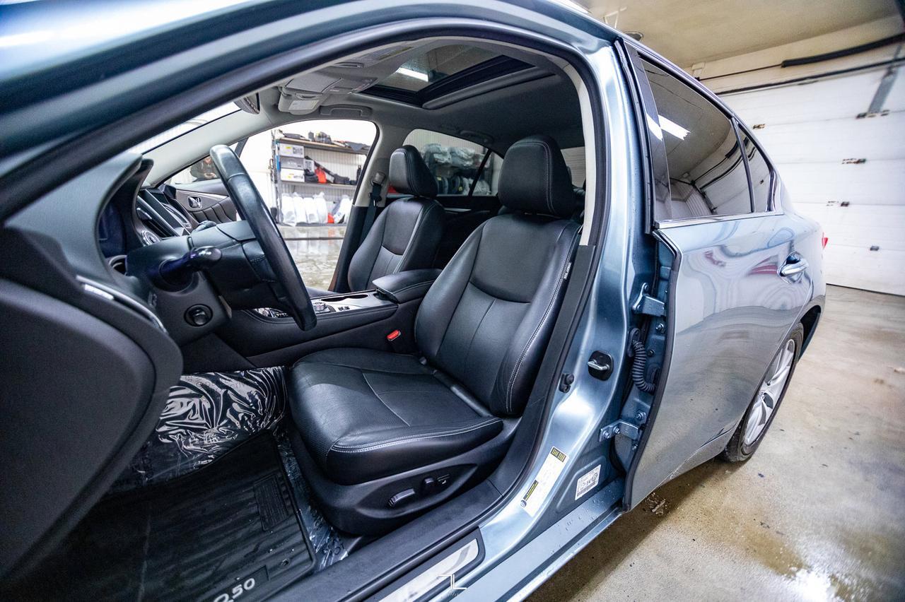 2017 Infiniti Q50 AWD 3.0T Premium Edition Leather Roof Nav Red Deer AB