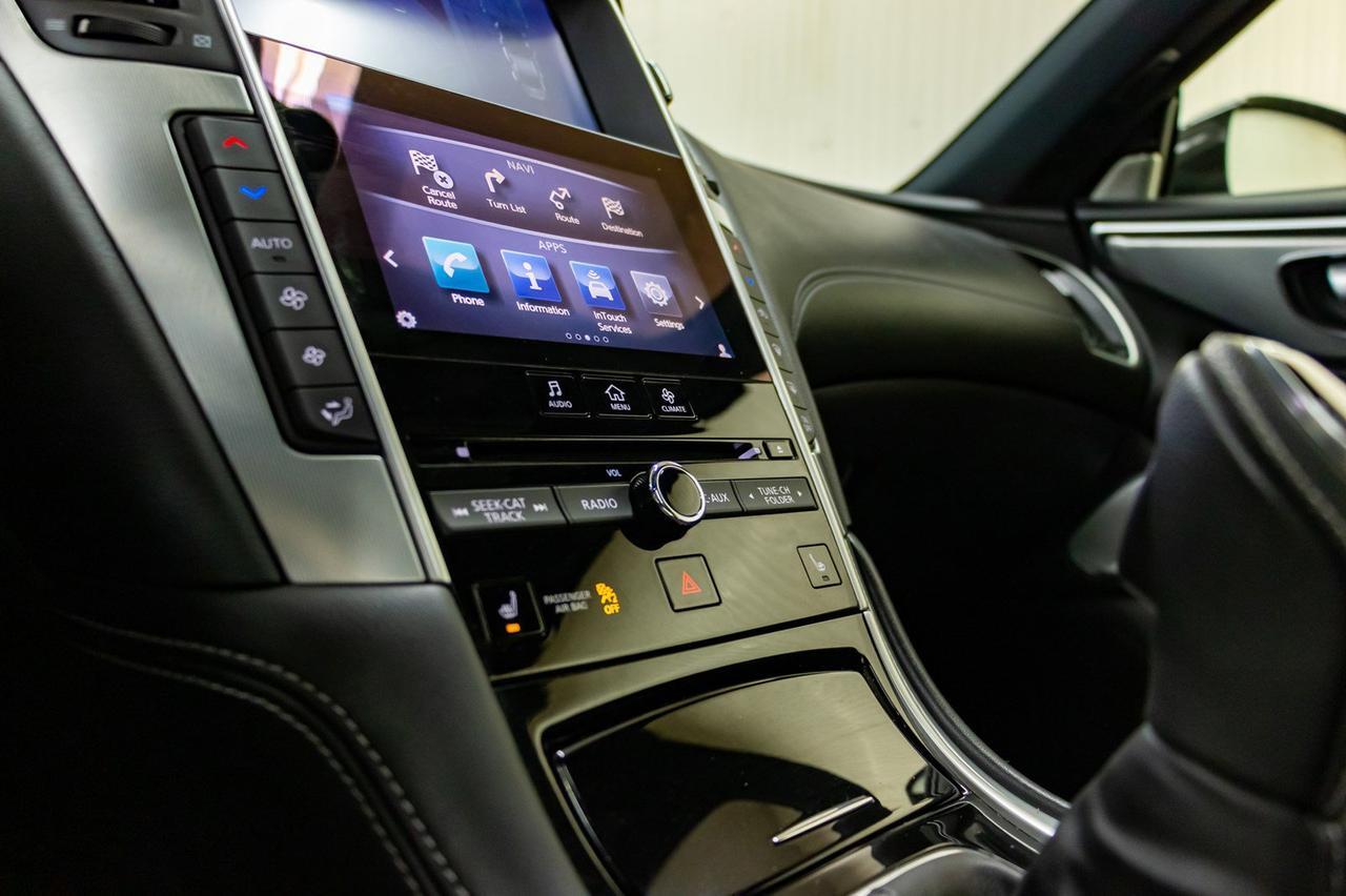 2017 Infiniti Q60 AWD 2.0T Leather Roof Nav BCam Red Deer AB