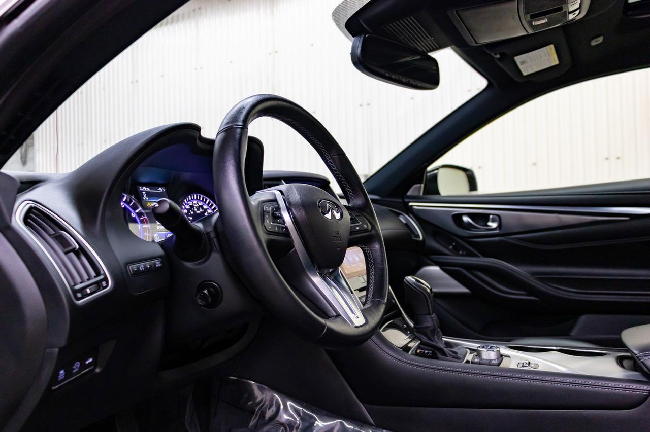 2017 Infiniti Q60 AWD 2.0T Leather Roof Nav BCam Red Deer AB