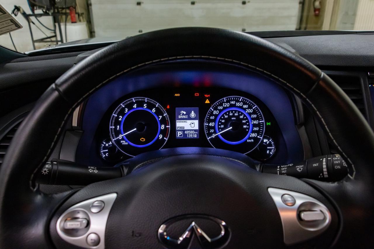 2017 Infiniti QX70 AWD Limited Leather Roof Nav BCam Red Deer AB