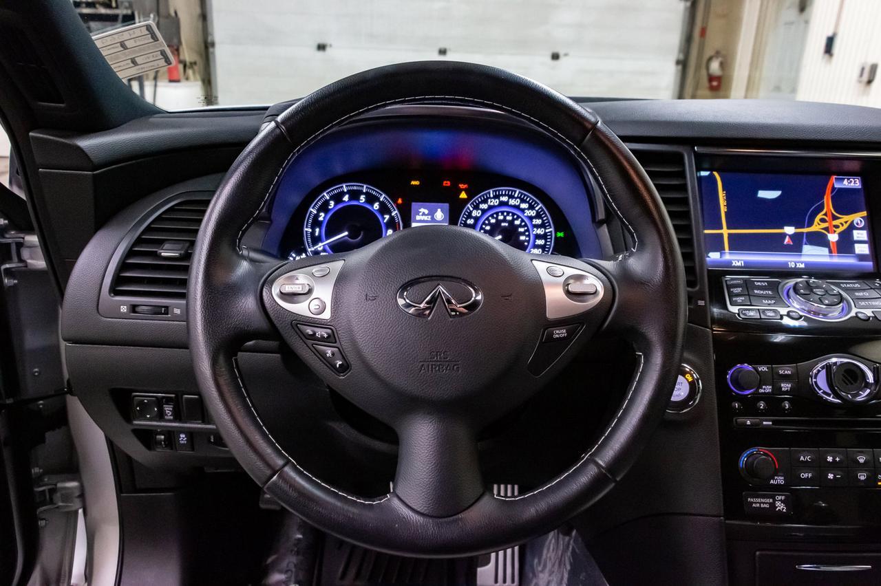2017 Infiniti QX70 AWD Limited Leather Roof Nav BCam Red Deer AB