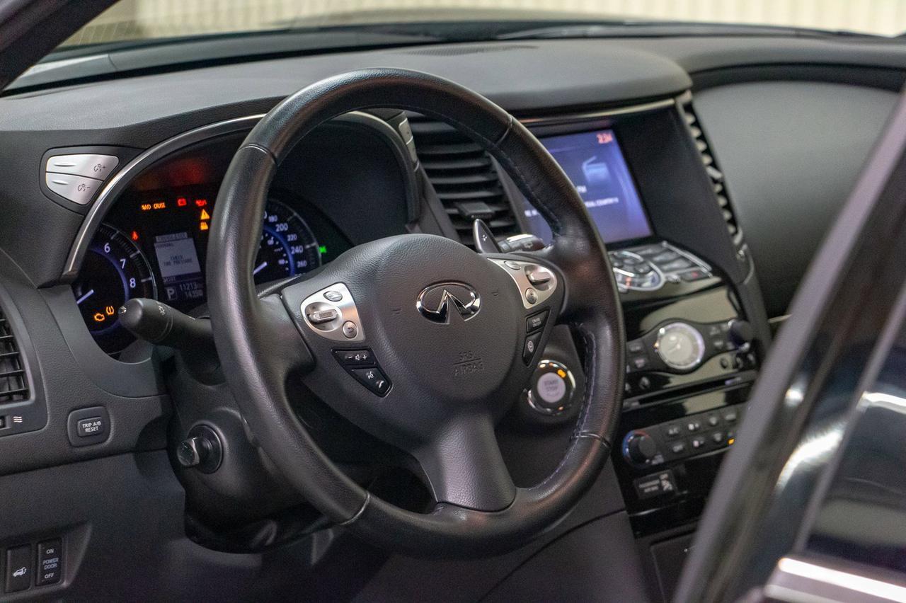 2017 Infiniti QX70 AWD S Leather Roof Nav Red Deer AB