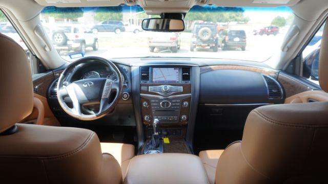 2017 Infiniti QX80 4WD Laredo TX